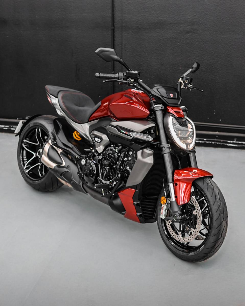 Protection XPEL Fusion et traitement céramique Krytex sur Ducati XDiavel V4 à Paris